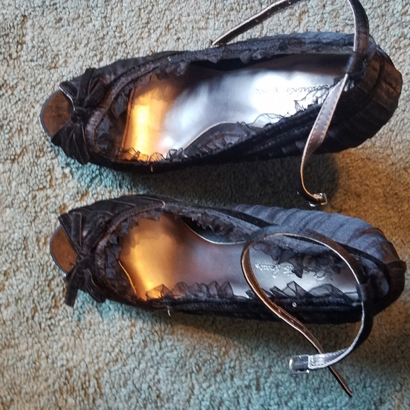 Vintage Charlotte Russe Black Maid Heels - Picture 2 of 3